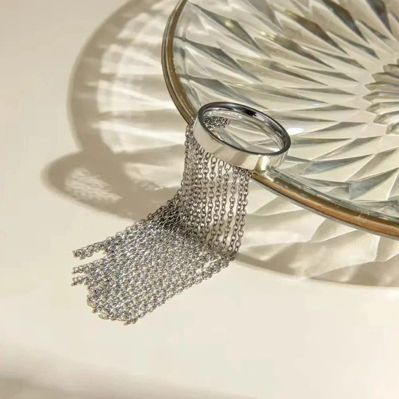 Milan Metallic Chain Tassel Stainless Steel Waterproof Ring - Picture 4 of 16